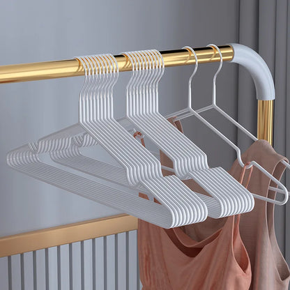 This durable metal clothes hanger features a slim design to maximize closet space and a non-slip surface to keep clothes securely in place. Perfect for hanging a variety of clothing items, it’s a practical addition to any wardrobe.